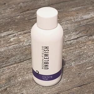 Rodan + Fields ~ UNBLEMISH Clarifying Toner
